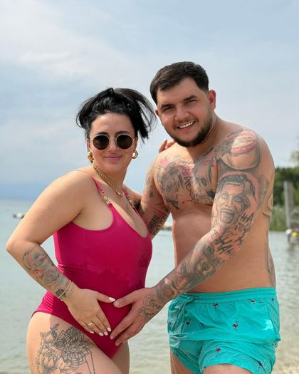 Andrada Rădută, sau Andrada de la Puterea dragostei cum o cunosc telespetatorii, este gravidă Andrada Rădută Andrada de la Puterea dragostei